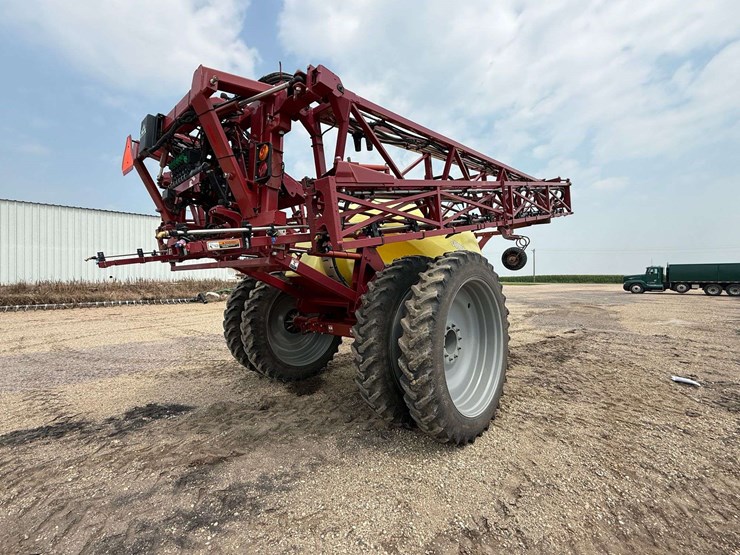 hadri-commander-4400-pull-type-sprayer,-132’-booms,-auto-height-control,-steerable-axle,-john-deere-image-14