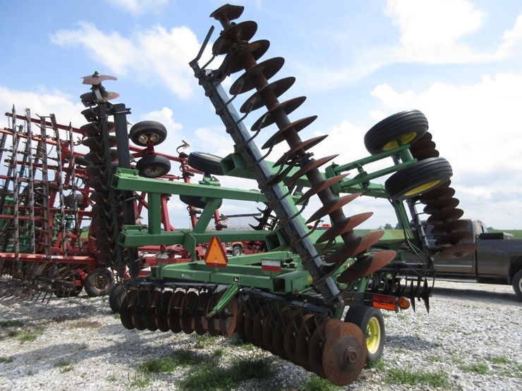john-deere-637-image-2
