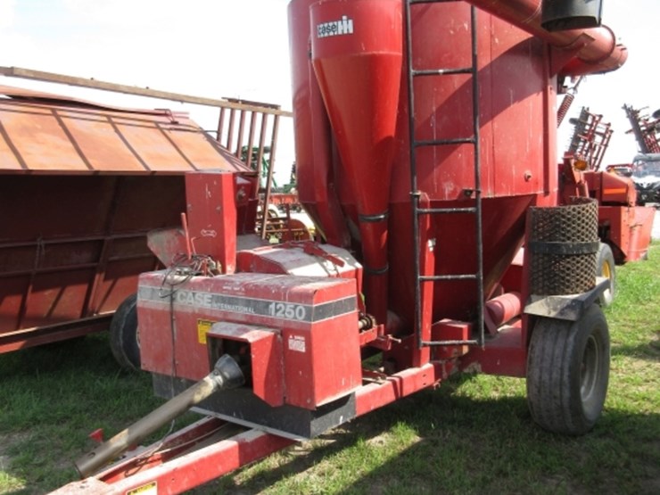 case-ih-1250-image-7