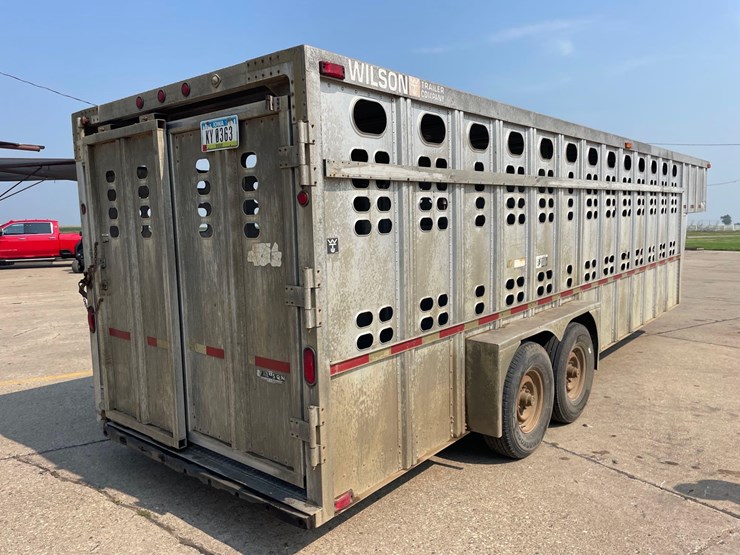 1997-wilson-livestock-trailer-image-2