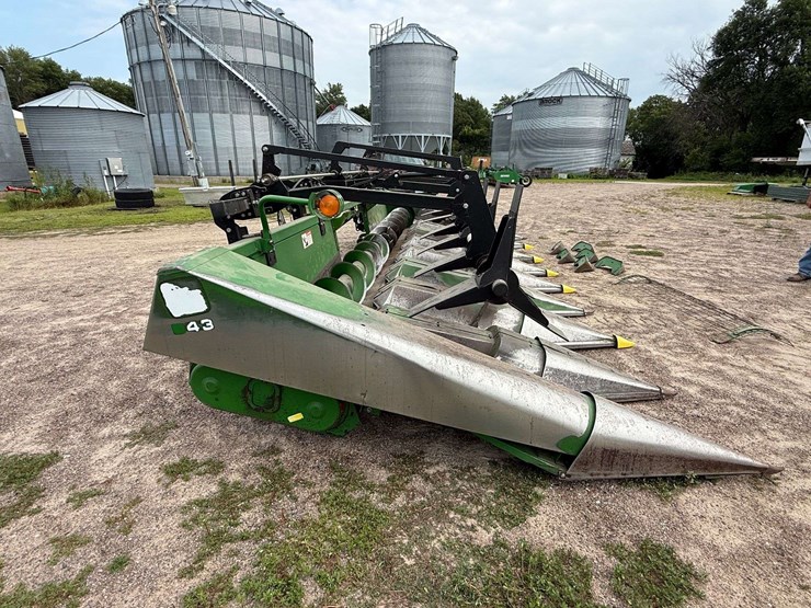 john-deere-843-image-6