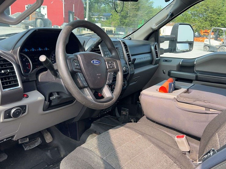 2017-ford-f350-image-18