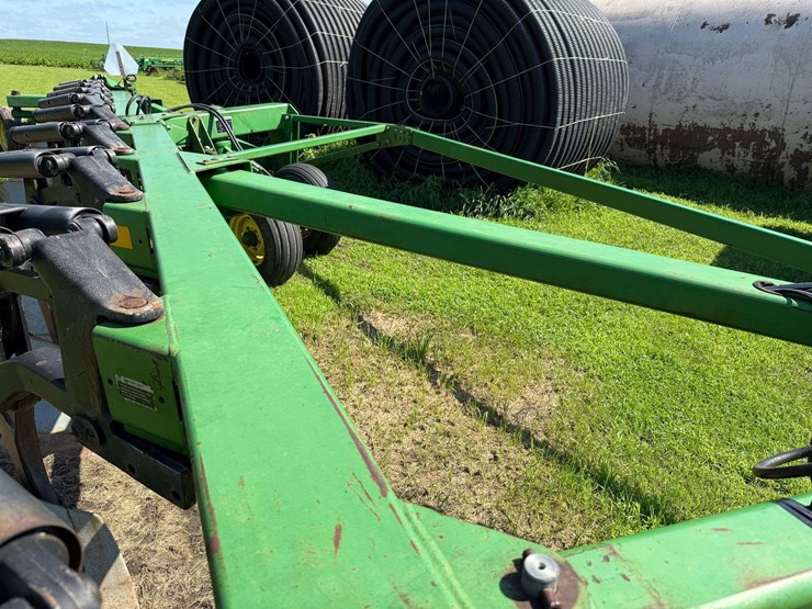 john-deere-3710-image-16