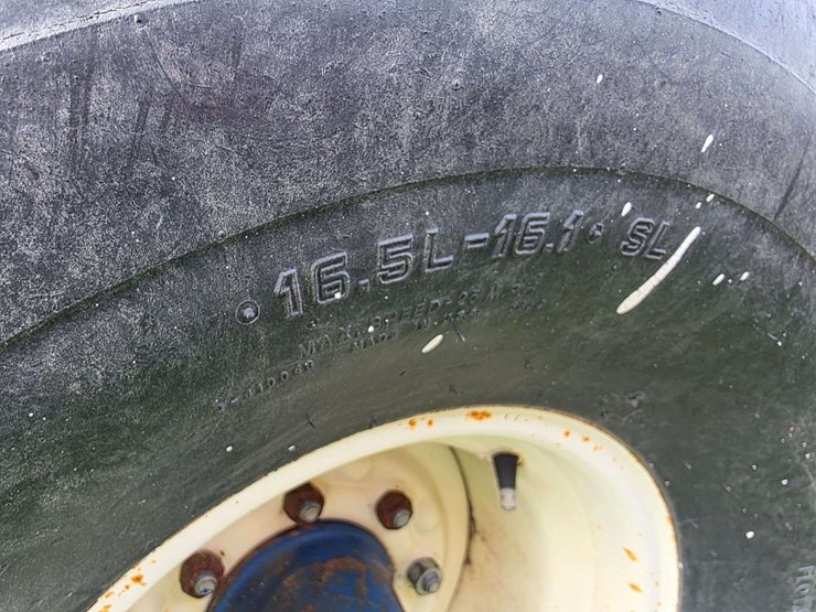 anhydrous-running-gear,-duo-lift-brand,-16.5-16.1-floatation-tires,-brakes,-extendable-hitch-image-8