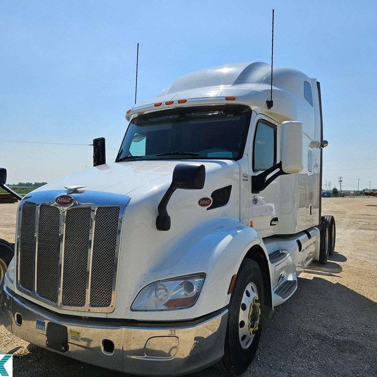 2020 PETERBILT 579