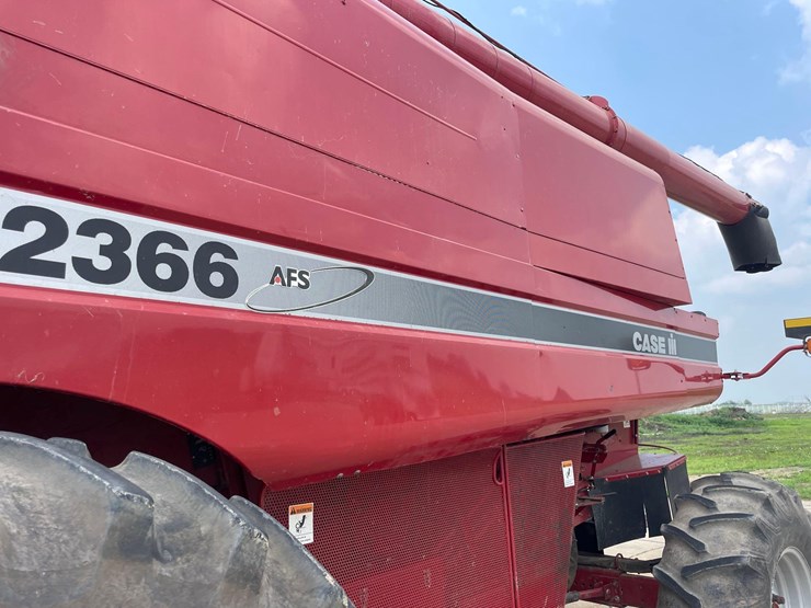2002-case-ih-2366-image-10