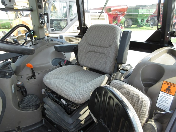case-ih-farmall-105c-image-13
