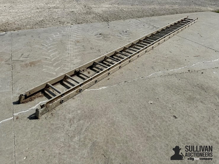 aluminum-40’-extension-ladder-image-5