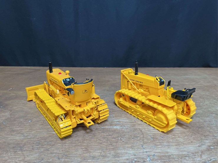 (2)-1/16-john-deere-1010-+-430-crawlers-ertl-image-6