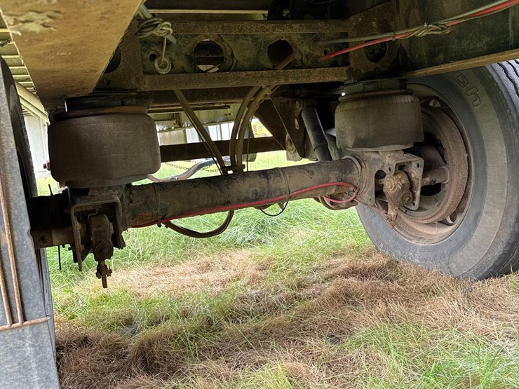 2010-wilson-97-1/2"-x-48ft-semi-flatbed-trailer-image-18