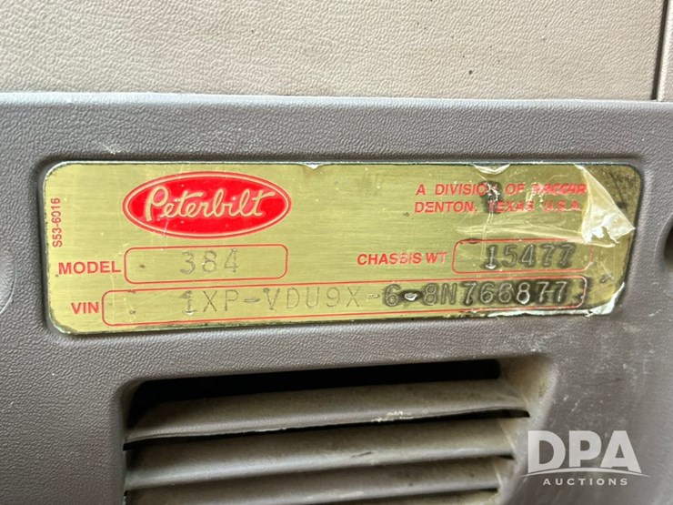 2008-peterbilt-384-image-87