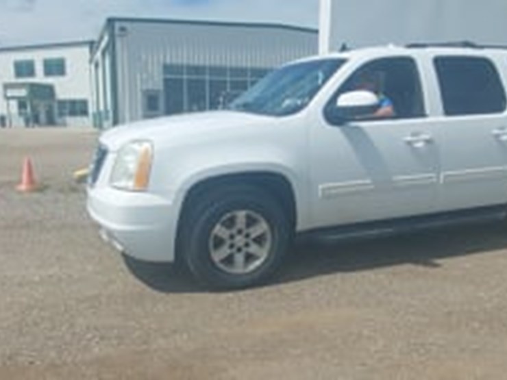 2010-gmc-yukon-xl-image-20