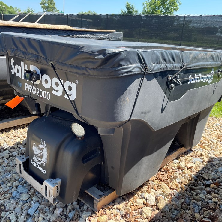 2000 SALT DOGG PRO2000