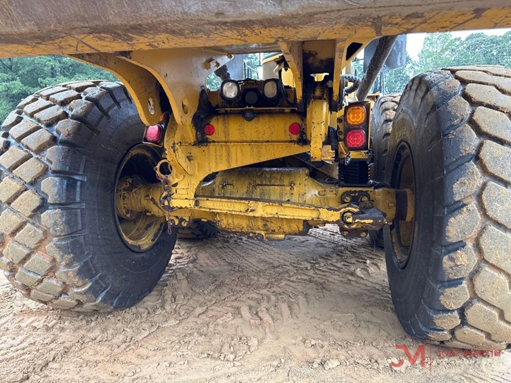 caterpillar-730-image-11