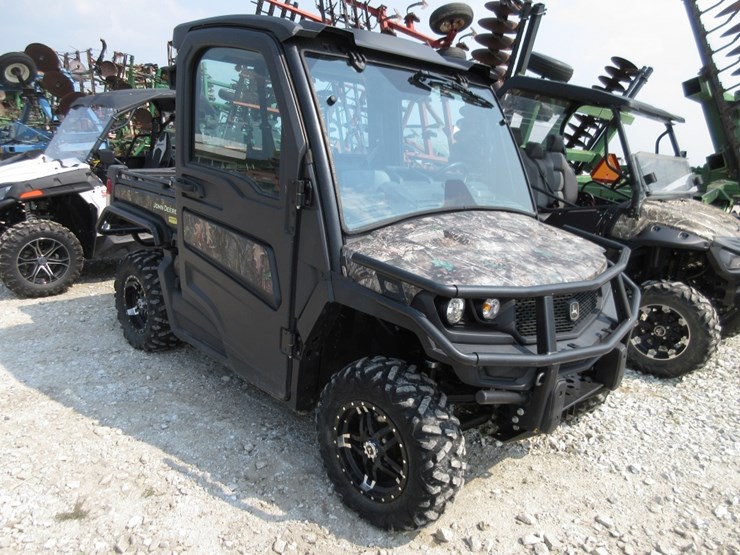 2021-john-deere-xuv835m-image-2