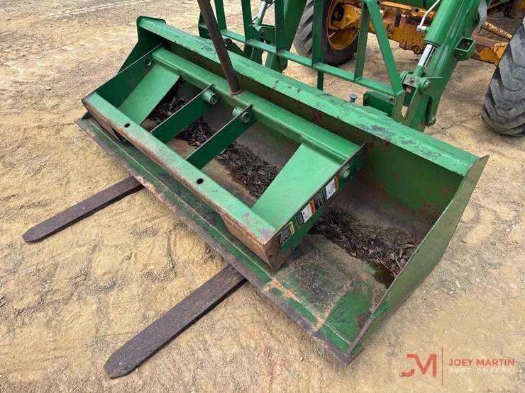 john-deere-2155-image-7