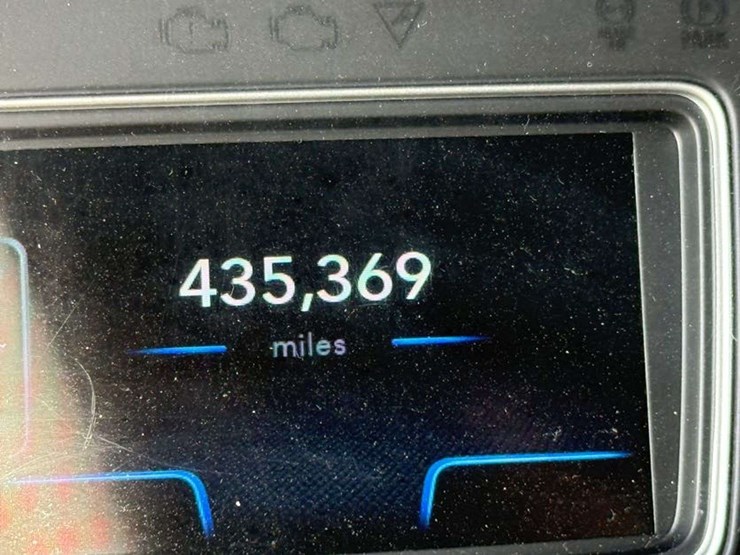 2020-ih-lt625-sleeper-semi,-435,369-miles-on-truck-(complete-overhaul-@-232,740-miles-with-paperwork-image-41