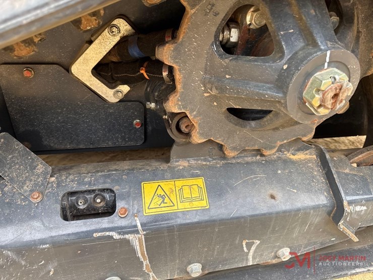 2024-kubota-scl1000-image-8