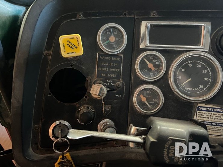 1995-ford-l9000-image-58