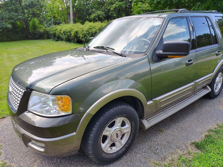 2003-ford-expedition-image-18