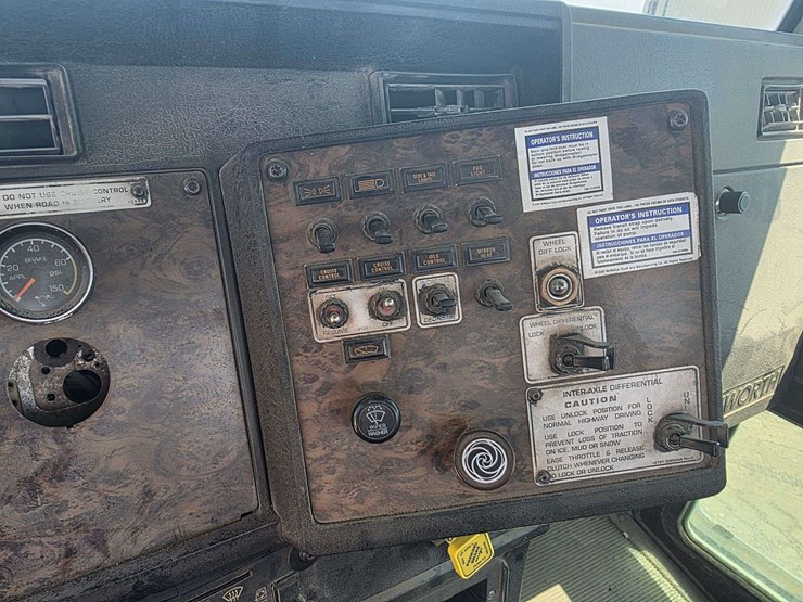 1998-cummins-m11-image-49