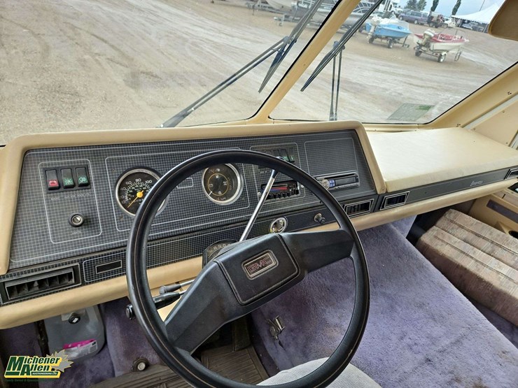 1986-gmc-p30-image-11