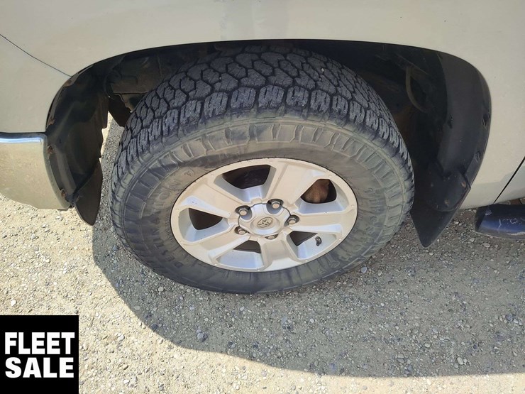 2017-toyota-tundra-image-24