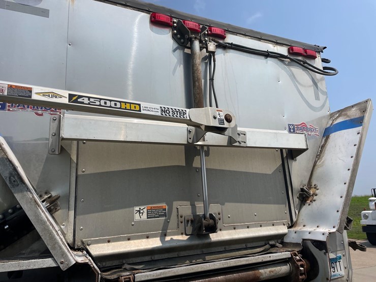 2014-wilson-grain-trailer-image-13
