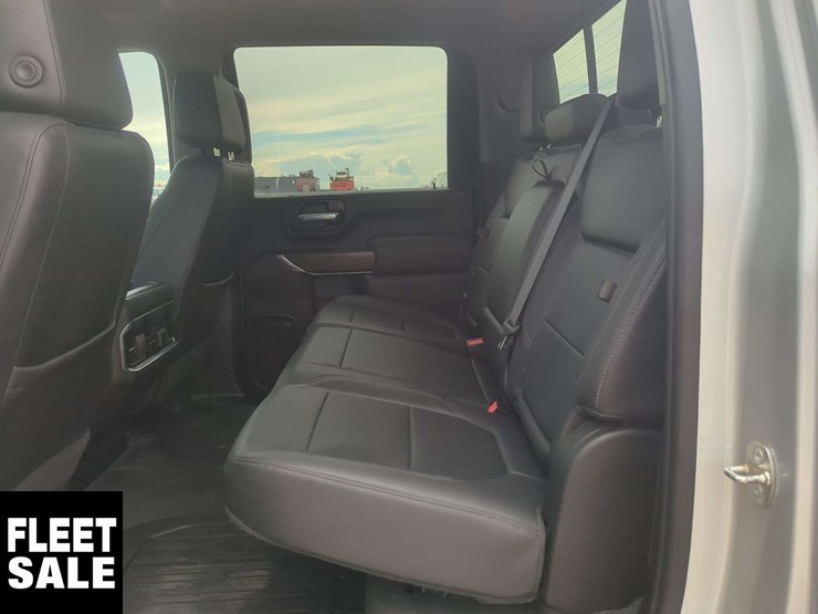 2022-gmc-sierra-2500hd-image-13