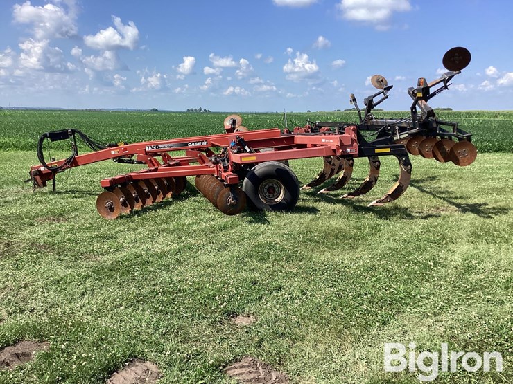 case-ih-730b-ecolo-tiger-7-shank-ripper-image-9