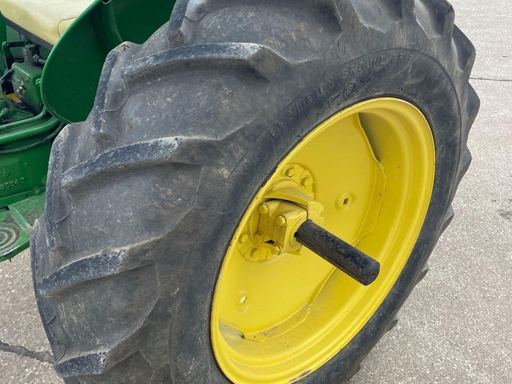 john-deere-420-image-24