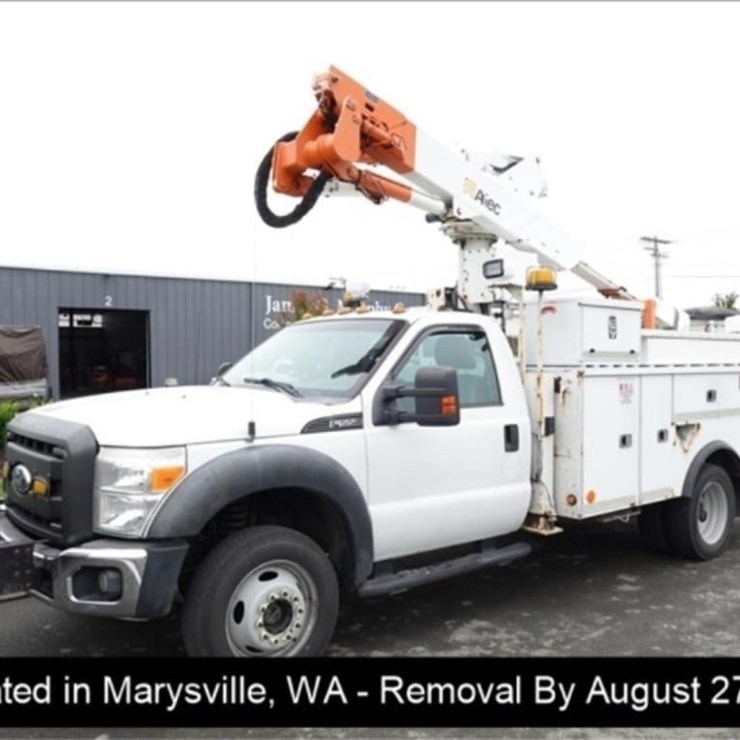 2011 FORD F550