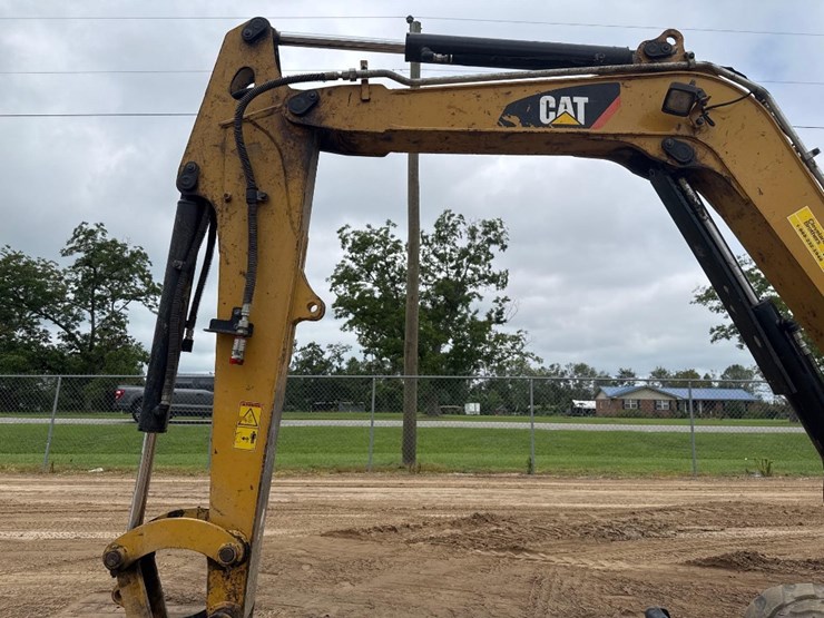 2015-caterpillar-305e2-cr-image-21