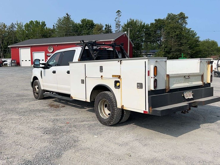 2017-ford-f350-image-3