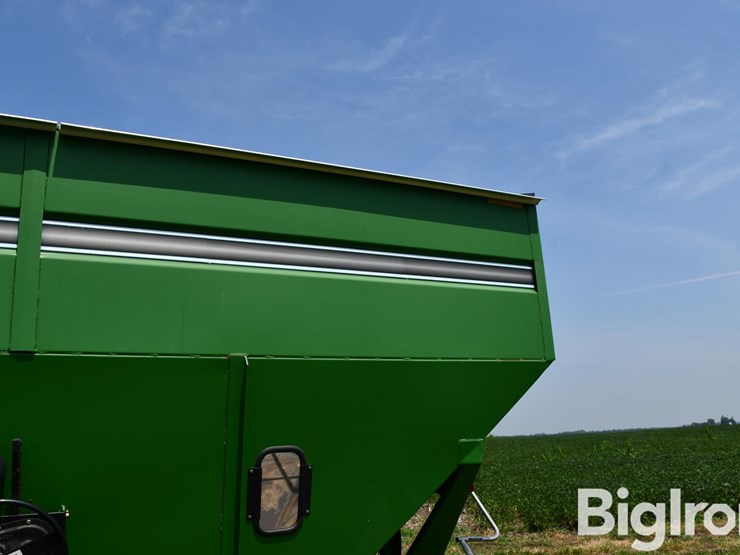 unverferth-gw-530-gravity-wagon-image-13