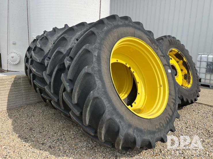 john-deere-r4045-image-3