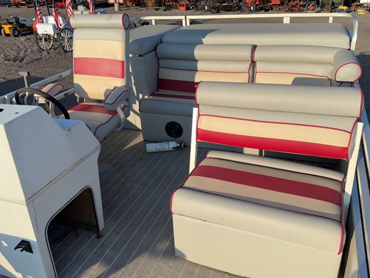 #3057-•-1994-weeres-sundeck-240-24'-pontoon-boat-image-16