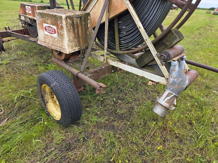 irrigation-water-cannon-on-gear,-hose-in-unknown-condition-(unusable),-has-not-been-used-in-years-image-11