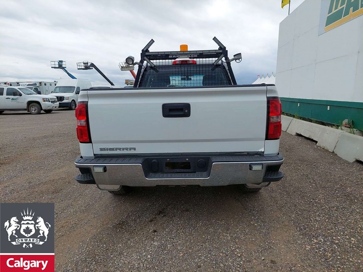 2015-gmc-sierra-1500-image-13