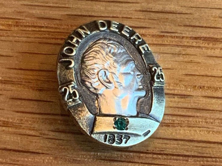 (2)-john-deere-25-year-service-pins-image-2