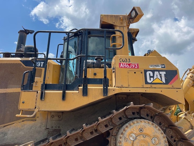 2015-caterpillar-d9t-image-28