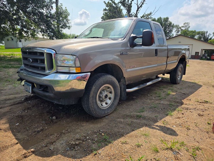 2004-ford-f350-xlt-image-13