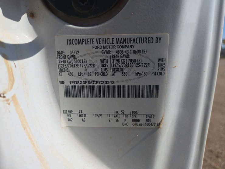 2012-ford-f350-image-24