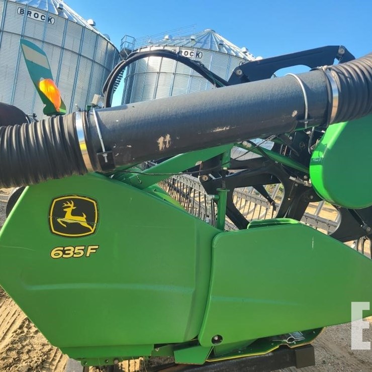 2011 JOHN DEERE 635F