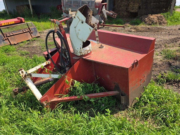 loftness-8’-snowblower,-540-pto,-hydraulic-spout-cylinder-image-1