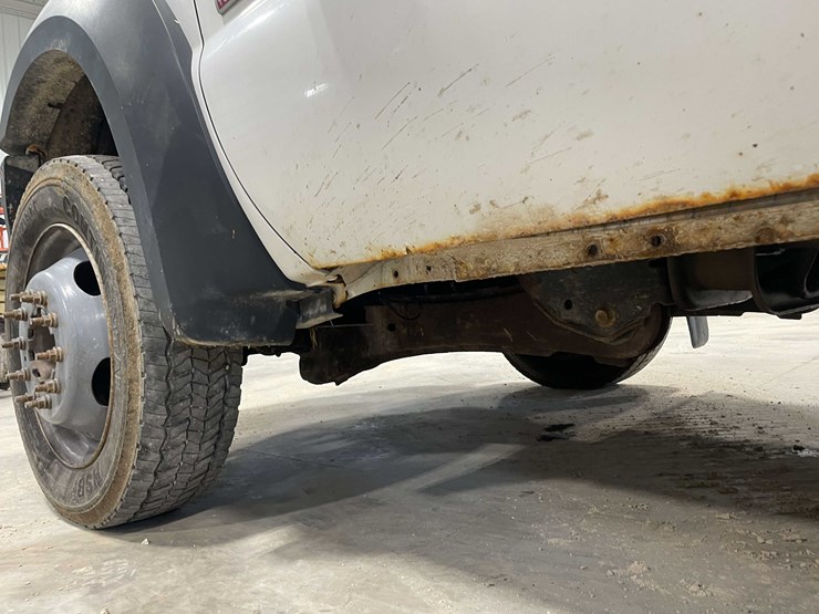 2005-ford-f550-xl-image-12