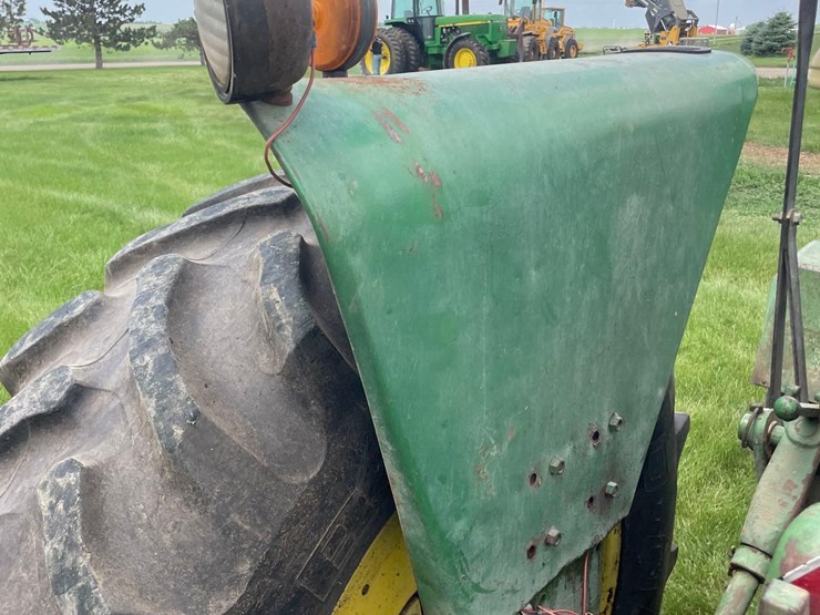 john-deere-4020-image-24