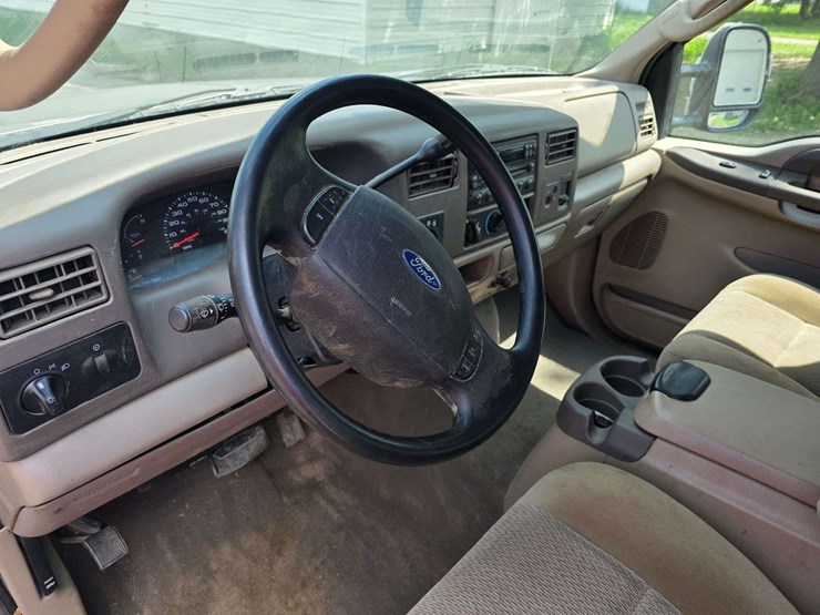 2004-ford-f350-xlt-image-21