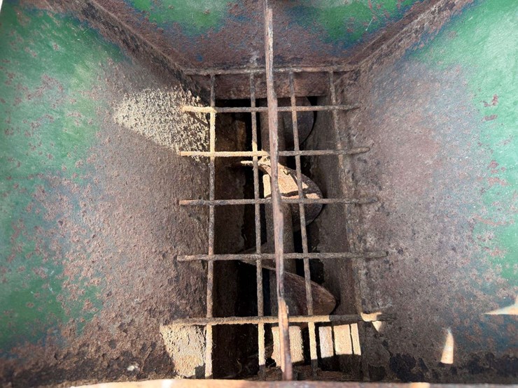 john-deere-700-image-14