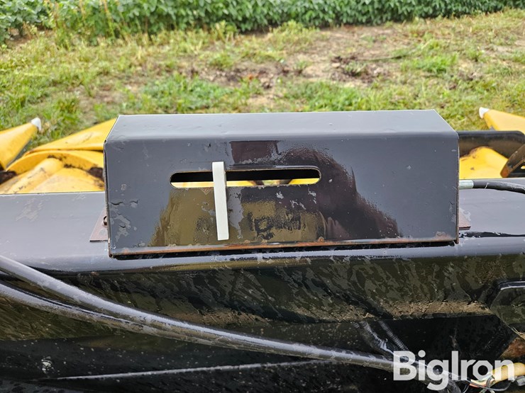 clarke-machine-930-9r30-corn-header-image-12